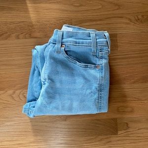 Signature Levi Strauss Women’s Skinny High Waisted Jeans